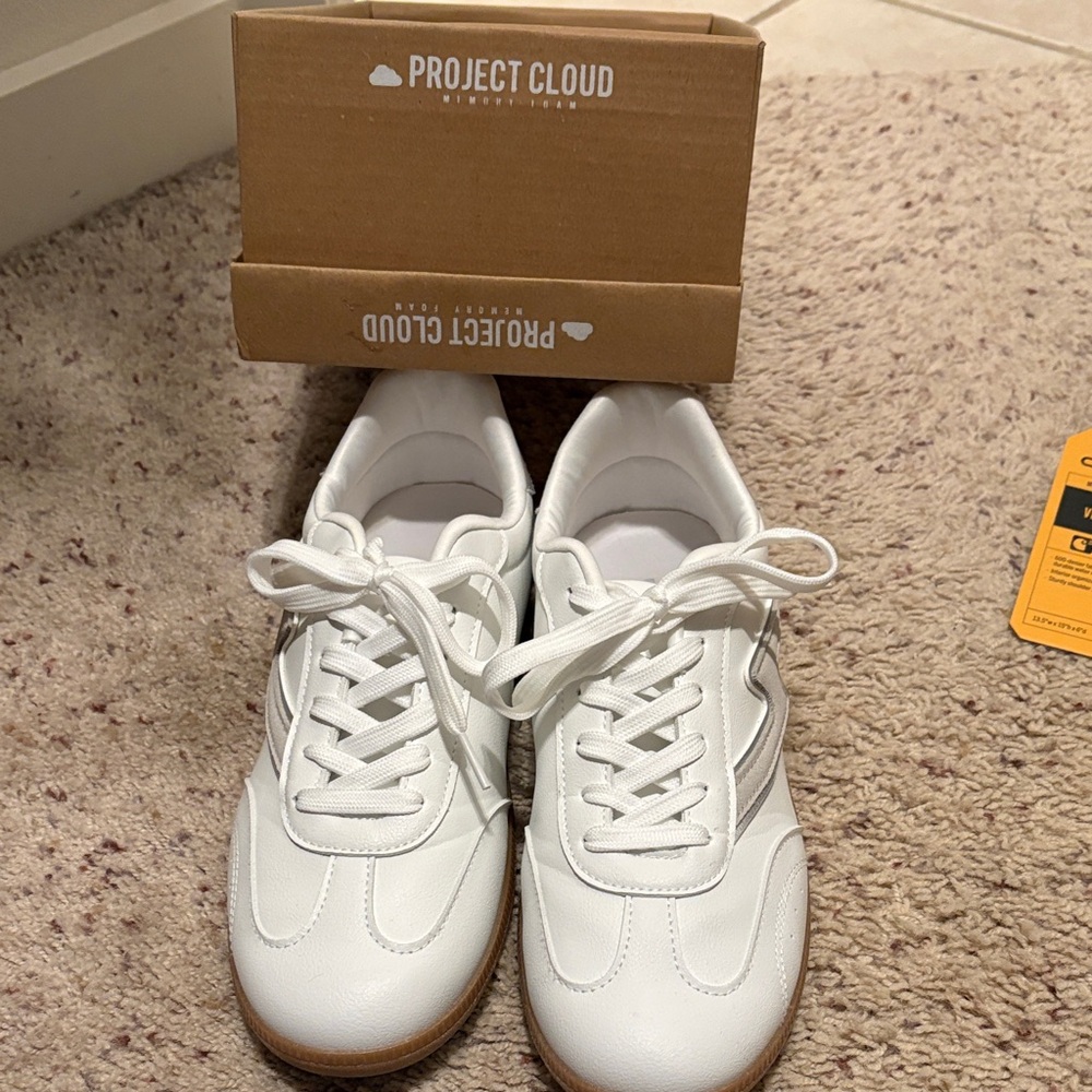 NWOT Project Cloud Women's White Sneakers